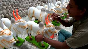 The speed to build the bull's bull | मातीचे बैल तयार करण्यास वेग The speed to build the bull's bull | मातीचे बैल तयार करण्यास वेग