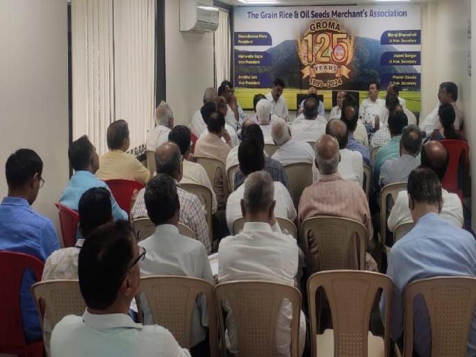 Opposition to Market Committee Act Amendment Bill Trade associations warn of agitation | बाजार समिती कायद्यातील सुधारणा विधेयकाला विरोध; व्यापारी संघटनांचा आंदोलनाचा इशारा Opposition to Market Committee Act Amendment Bill Trade associations warn of agitation | बाजार समिती कायद्यातील सुधारणा विधेयकाला विरोध; व्यापारी संघटनांचा आंदोलनाचा इशारा