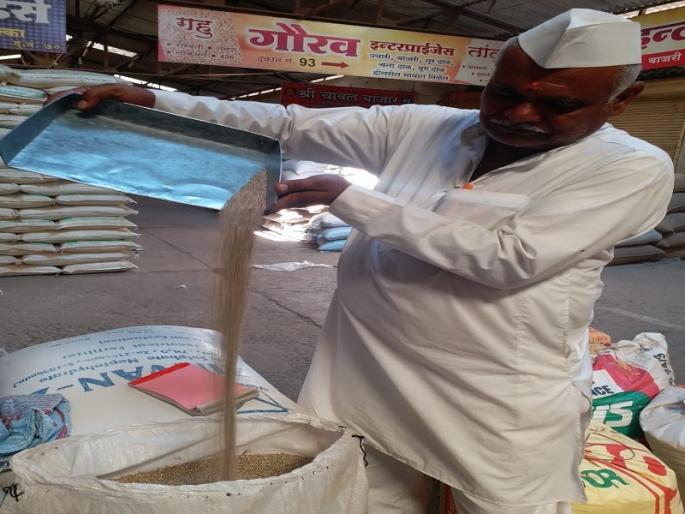 At the price of 2475 rupees a quintal high in Aurangabad bajra | औरंगाबादेत बाजरीस उच्चांकी २४७५ रुपये प्रती क्विंटलचा भाव At the price of 2475 rupees a quintal high in Aurangabad bajra | औरंगाबादेत बाजरीस उच्चांकी २४७५ रुपये प्रती क्विंटलचा भाव