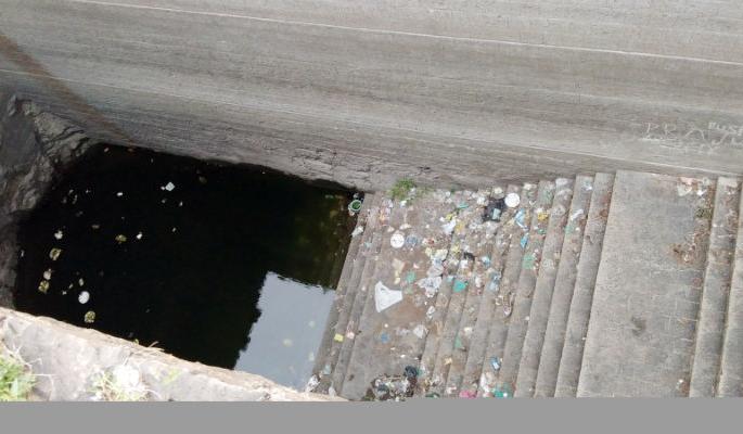 The historic Bajirao wells built by the first Peshwa | पहिल्या पेशव्यांनी बांधलेल्या ऐतिहासिक बाजीराव विहिरीची दुरवस्था