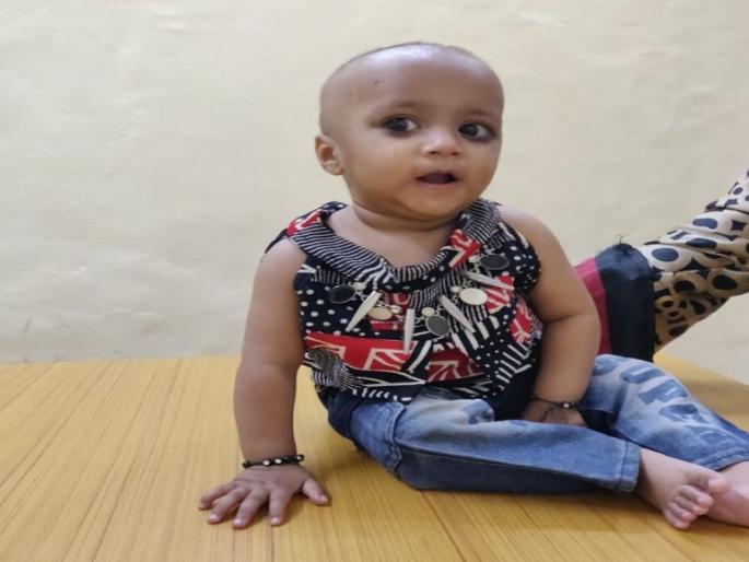 To become mother, that lady had kidnapped 9 month girl child | आई होण्यासाठी तिनं केलं ९ महिन्याच्या मुलीचं अपहरण To become mother, that lady had kidnapped 9 month girl child | आई होण्यासाठी तिनं केलं ९ महिन्याच्या मुलीचं अपहरण