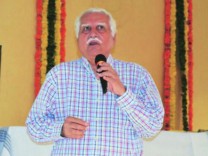 dr bal phondke has done social awakening through science literature | विज्ञान साहित्यातून समाज प्रबोधन घडविणारे डॉ. बाळ फोंडके dr bal phondke has done social awakening through science literature | विज्ञान साहित्यातून समाज प्रबोधन घडविणारे डॉ. बाळ फोंडके