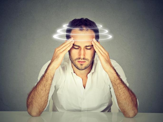 What is balance disorder? Know symptoms, causes and treatment | आजूबाजूला सगळं फिरताना दिसतं का? जाणून घ्या बॅलन्स डिसऑर्डरची लक्षणे आणि कारणे! What is balance disorder? Know symptoms, causes and treatment | आजूबाजूला सगळं फिरताना दिसतं का? जाणून घ्या बॅलन्स डिसऑर्डरची लक्षणे आणि कारणे!