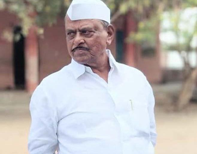 Remove Baliram Sathe from the post of Leader of Opposition in Solapur Zilla Parishad | सोलापूर जिल्हा परिषदेच्या विरोधी पक्षनेतेपदावरुन बळीराम साठेंना हटवा Remove Baliram Sathe from the post of Leader of Opposition in Solapur Zilla Parishad | सोलापूर जिल्हा परिषदेच्या विरोधी पक्षनेतेपदावरुन बळीराम साठेंना हटवा