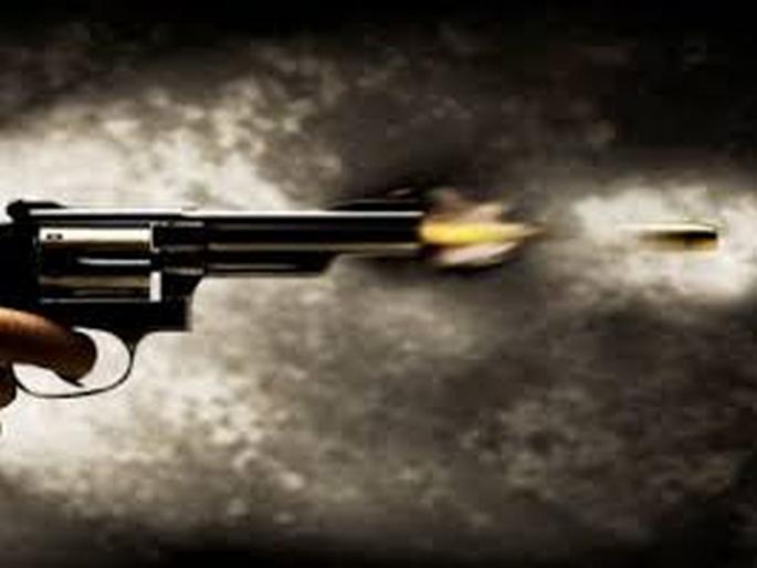 firing on Balochistan National Party's convoy; leader killed | बलुचिस्तानमध्ये नॅशनल पार्टीच्या ताफ्यावर गोळीबार; एक नेता ठार firing on Balochistan National Party's convoy; leader killed | बलुचिस्तानमध्ये नॅशनल पार्टीच्या ताफ्यावर गोळीबार; एक नेता ठार