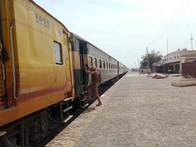 India's hand in train hijacking Pakistan was crying in front of the world Now they got the answer | 'ट्रेन अपहरणात भारताचा हात', जगासमोर रडत होते पाकिस्तान; आता त्यांनाच उत्तर मिळालं India's hand in train hijacking Pakistan was crying in front of the world Now they got the answer | 'ट्रेन अपहरणात भारताचा हात', जगासमोर रडत होते पाकिस्तान; आता त्यांनाच उत्तर मिळालं