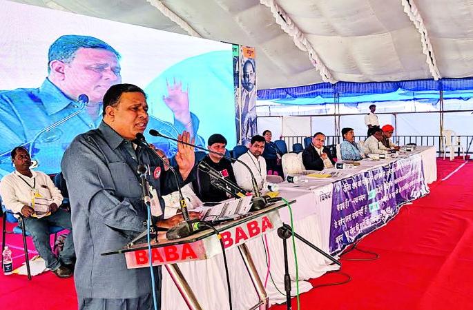  If there was no Pune deal, then bahujan is in power: Waman Meshram | पुणे करार नसता तर बहुजन सत्तेत असते : वामन मेश्राम