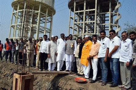 Finance Minister Sudhir Mungantivar launches various works | अर्थमंत्री सुधीर मुनगंटीवार यांच्या हस्ते विविध कामांना प्रारंभ Finance Minister Sudhir Mungantivar launches various works | अर्थमंत्री सुधीर मुनगंटीवार यांच्या हस्ते विविध कामांना प्रारंभ