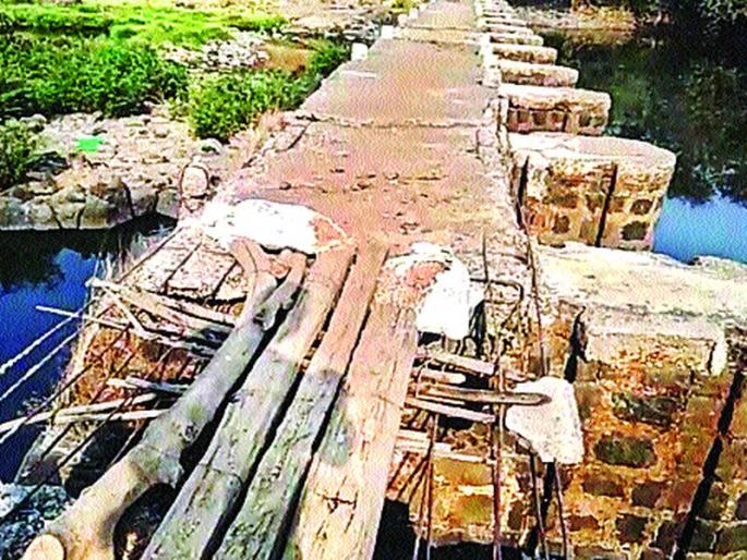 Panchganga's level increased by one-and-a-half times: 14 dams under water | पंचगंगेच्या पातळीत दीड फुटाने वाढ : १४ बंधारे पाण्याखाली