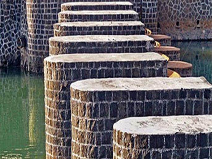 Shinde government halts Rs 400 crore water conservation works; Officer, Contractor Havaldil | शिंदे सरकारने थांबविली ४०० कोटींची जलसंधारणाची कामे; अधिकारी, कंत्राटदार हवालदिल Shinde government halts Rs 400 crore water conservation works; Officer, Contractor Havaldil | शिंदे सरकारने थांबविली ४०० कोटींची जलसंधारणाची कामे; अधिकारी, कंत्राटदार हवालदिल