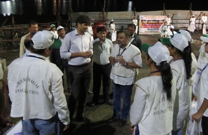 Inspection of immersion sites by Municipal Commissioner | मनपा आयुक्तांनी केली विसर्जन स्थळांची पाहणी