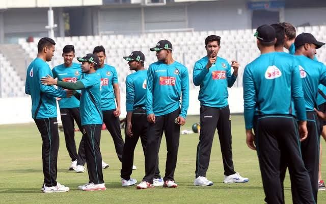 shock for Bangladesh ahead of historic Test match | भारताविरुद्धच्या ऐतिहासिक कसोटी सामन्यापूर्वी बांगलादेशला मोठा धक्का