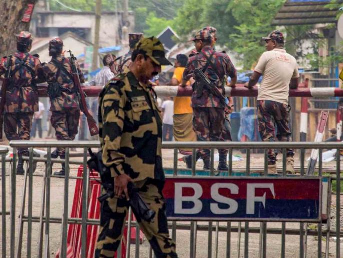 India's big step for the safety of Hindus in Bangladesh; Amit Shah formed the committee | बांगलादेशातील हिंदूंच्या सुरेक्षेसाठी भारताचं मोठं पाऊल; अमित शाह यांनी समिती स्थापन केली India's big step for the safety of Hindus in Bangladesh; Amit Shah formed the committee | बांगलादेशातील हिंदूंच्या सुरेक्षेसाठी भारताचं मोठं पाऊल; अमित शाह यांनी समिती स्थापन केली