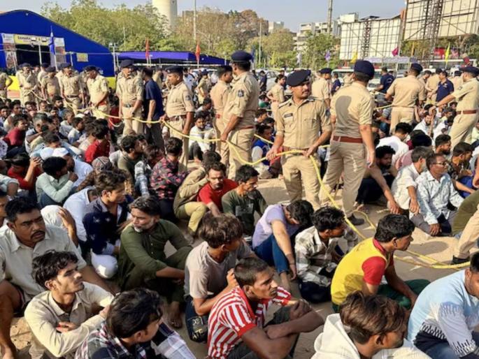 1,000 Bangladeshis detained in Ahmedabad, Surat | गुजरात पोलिसांची मोठी कारवाई! अहमदाबाद, सुरतमध्ये १ हजार बांगलादेशी ताब्यात 1,000 Bangladeshis detained in Ahmedabad, Surat | गुजरात पोलिसांची मोठी कारवाई! अहमदाबाद, सुरतमध्ये १ हजार बांगलादेशी ताब्यात