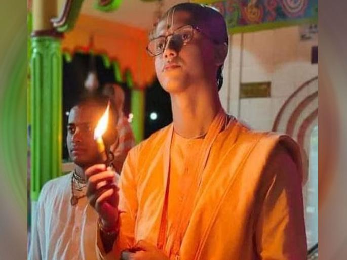 Atrocities against Hindus in Bangladesh continue to increase, after Chinmay Das, another spiritual guru arrested | सातत्याने वाढतायत बांगलादेशातील हिंदूंवरील अत्याचार, चिन्मय दास यांच्यानंतर आणखी एका आध्यात्मिक गुरूला अटक Atrocities against Hindus in Bangladesh continue to increase, after Chinmay Das, another spiritual guru arrested | सातत्याने वाढतायत बांगलादेशातील हिंदूंवरील अत्याचार, चिन्मय दास यांच्यानंतर आणखी एका आध्यात्मिक गुरूला अटक