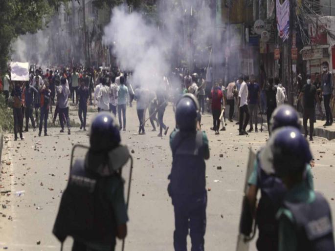 Chaos over quota in Bangladesh shoot at sight orders issued | "दिसता क्षणी गोळ्या घाला"; बांगलादेशात हिंसाचार थांबवण्यासाठी सरकारचे आदेश Chaos over quota in Bangladesh shoot at sight orders issued | "दिसता क्षणी गोळ्या घाला"; बांगलादेशात हिंसाचार थांबवण्यासाठी सरकारचे आदेश