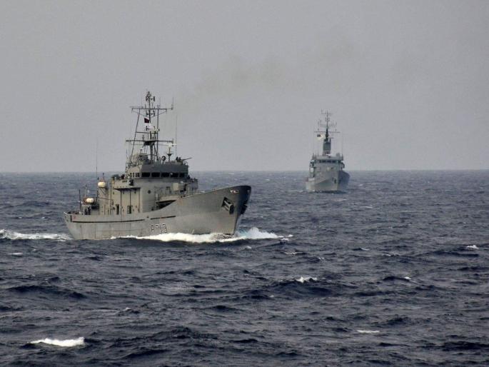 Bangladesh deploys military to save 'Hilsa' fish; 17 warships sent to Bay of Bengal | 'या' माशांना वाचवण्यासाठी बांगलादेशनं उतरवलं सैन्य दल; बंगालच्या खाडीत पाठवल्या १७ युद्धनौका