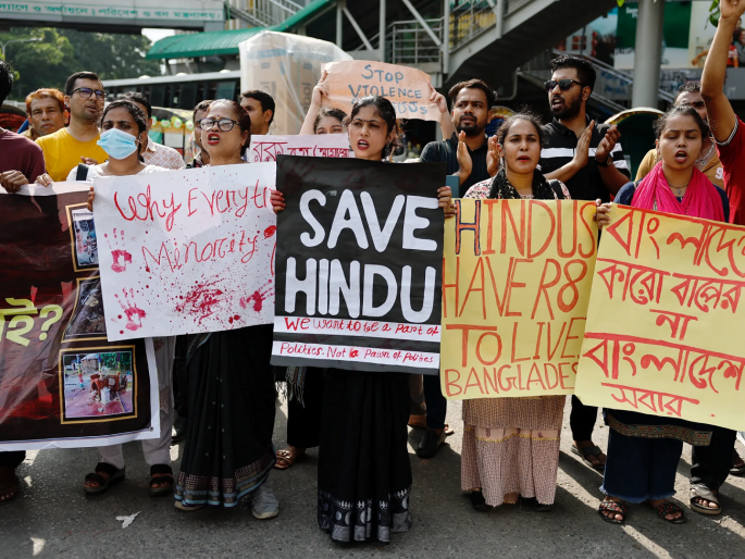 2200 cases in Bangladesh and 112 in Pakistan...Attacks on Hindus increase in neighboring countries | बांग्लादेशात 2200 अन् पाकिस्तानात 112 प्रकरणे...शेजारील देशांमध्ये हिंदूंवर हल्ले वाढले 2200 cases in Bangladesh and 112 in Pakistan...Attacks on Hindus increase in neighboring countries | बांग्लादेशात 2200 अन् पाकिस्तानात 112 प्रकरणे...शेजारील देशांमध्ये हिंदूंवर हल्ले वाढले