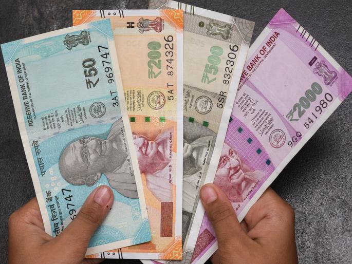 Factual Position In Respect To Service Charges Levied By Public Sector Banks | सरकारी बँकांतून पैसे काढताना, भरताना अधिकचं शुल्क मोजावं लागणार?; जाणून घ्या सत्य Factual Position In Respect To Service Charges Levied By Public Sector Banks | सरकारी बँकांतून पैसे काढताना, भरताना अधिकचं शुल्क मोजावं लागणार?; जाणून घ्या सत्य
