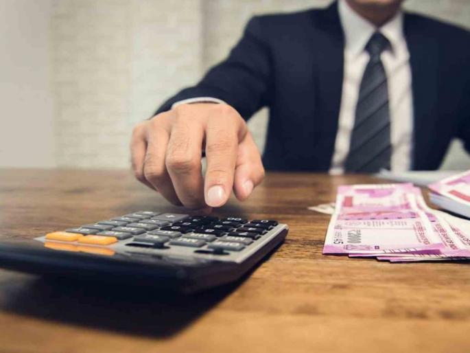 District Banks have given the job of recruitment to a single company called Work Well | ‘वर्क वेल’ बनली जिल्हा बँकांची ‘लाडकी कंपनी’ सहकारातील भरतीचा घोळ; बँक म्हणते, ‘निविदा भरा’ District Banks have given the job of recruitment to a single company called Work Well | ‘वर्क वेल’ बनली जिल्हा बँकांची ‘लाडकी कंपनी’ सहकारातील भरतीचा घोळ; बँक म्हणते, ‘निविदा भरा’