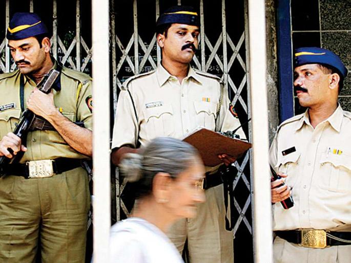 Banks will recover loans in police protection | बँका पोलीस बंदोबस्तात करणार कर्जवसूली Banks will recover loans in police protection | बँका पोलीस बंदोबस्तात करणार कर्जवसूली