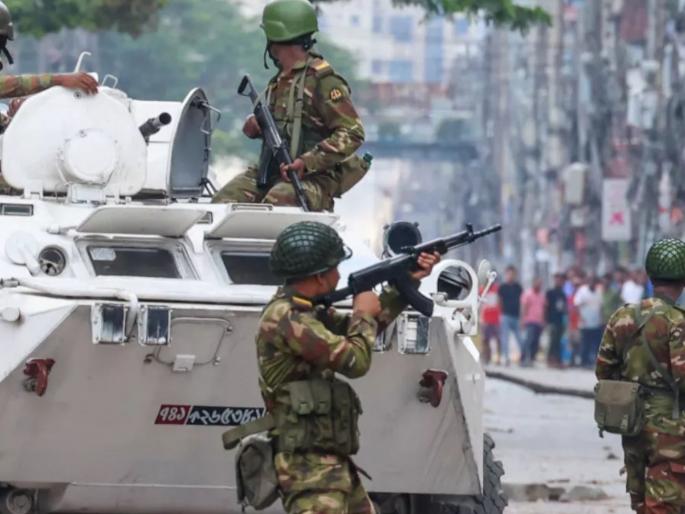 Mob attacks Bangladesh airbase soldiers open fire one dead, many injured | बांगलादेशात एअरबेसवर जमावाचा हल्ला, सैनिकांकडून गोळीबार; एकाचा मृत्यू, अनेकजण जखमी Mob attacks Bangladesh airbase soldiers open fire one dead, many injured | बांगलादेशात एअरबेसवर जमावाचा हल्ला, सैनिकांकडून गोळीबार; एकाचा मृत्यू, अनेकजण जखमी
