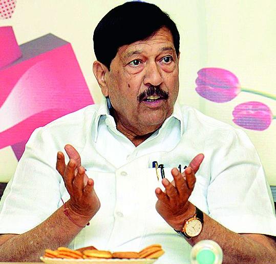if cultural capital is Kothrud, then documents stored in Kasba ; Girish Bapat | कोथरूडच्या सांस्कृतिक राजधानी असली तरी कागदपत्रे कसब्यात : गिरीश बापट  if cultural capital is Kothrud, then documents stored in Kasba ; Girish Bapat | कोथरूडच्या सांस्कृतिक राजधानी असली तरी कागदपत्रे कसब्यात : गिरीश बापट