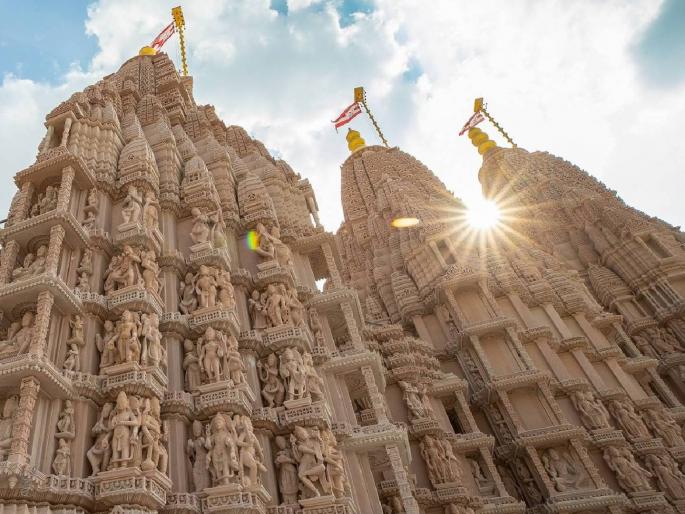 hindu temple will be built in bahrain after abu dhabi land got from king work will start soon | अबुधाबीनंतर आता 'या' मुस्लिम देशात बांधणार हिंदू मंदिर, लवकरच काम सुरू होणार! hindu temple will be built in bahrain after abu dhabi land got from king work will start soon | अबुधाबीनंतर आता 'या' मुस्लिम देशात बांधणार हिंदू मंदिर, लवकरच काम सुरू होणार!
