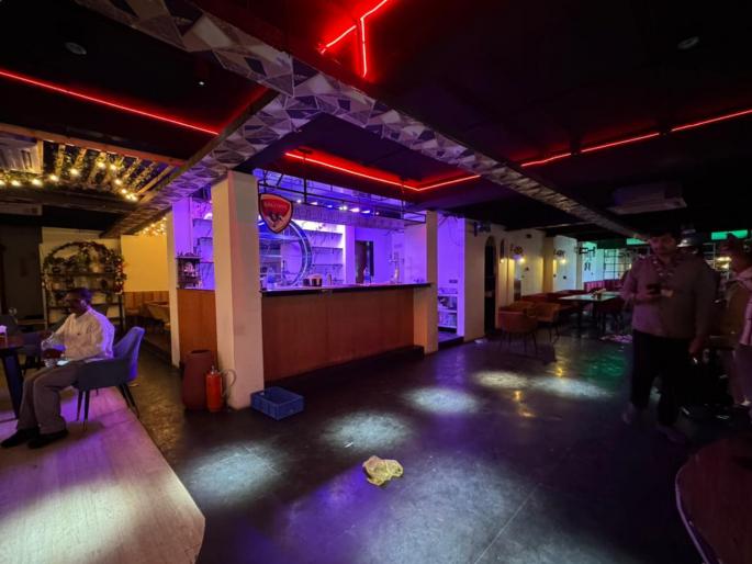 Mephedrone brought from Mumbai at a party at L Three bar on Ferguson Street Information from Commissioner of Police | फर्ग्युसन रस्त्यावरील ‘एल थ्री’ मधील पार्टीत मुंबईतून आणले मेफेड्रोन; पोलीस आयुक्तांची माहिती Mephedrone brought from Mumbai at a party at L Three bar on Ferguson Street Information from Commissioner of Police | फर्ग्युसन रस्त्यावरील ‘एल थ्री’ मधील पार्टीत मुंबईतून आणले मेफेड्रोन; पोलीस आयुक्तांची माहिती