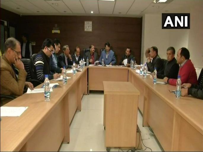 bar council forms 7 member delegation to mediate between supreme court judges | सरन्यायाधीशांविरुद्ध बंड : समेट घडवण्यासाठी बार काउन्सिलनं 7 सदस्यांची स्थापन केली समिती bar council forms 7 member delegation to mediate between supreme court judges | सरन्यायाधीशांविरुद्ध बंड : समेट घडवण्यासाठी बार काउन्सिलनं 7 सदस्यांची स्थापन केली समिती