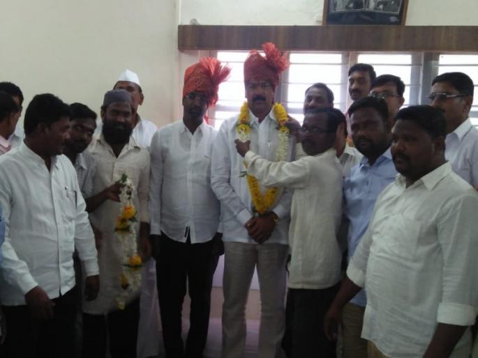 Prashant kate the president's of Chhatrapati sugar factory in Baramati | छत्रपती साखर कारखान्याच्या अध्यक्षपदी प्रशांत काटे  Prashant kate the president's of Chhatrapati sugar factory in Baramati | छत्रपती साखर कारखान्याच्या अध्यक्षपदी प्रशांत काटे