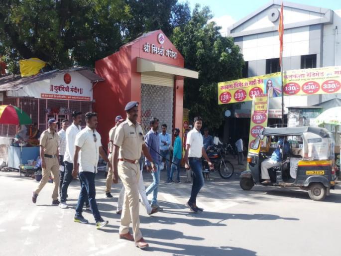 hit to police by accused in the Baramati City | बारामती शहर पोलीस ठाण्यात पोलीस उपनिरीक्षकासह, कर्मचाऱ्यालाच मारहाण hit to police by accused in the Baramati City | बारामती शहर पोलीस ठाण्यात पोलीस उपनिरीक्षकासह, कर्मचाऱ्यालाच मारहाण