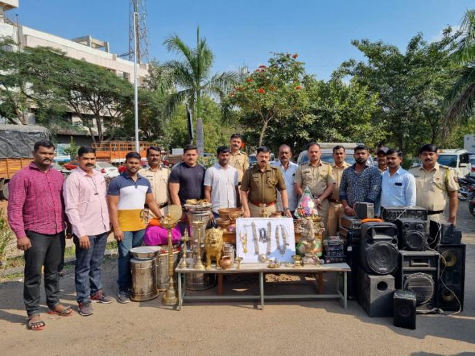 In one day a burglary was reported at the Shirsai temple in Baramati | एका दिवसात बारामतीच्या शिरसाई मंदिरातील चोरीचा छडा लावला