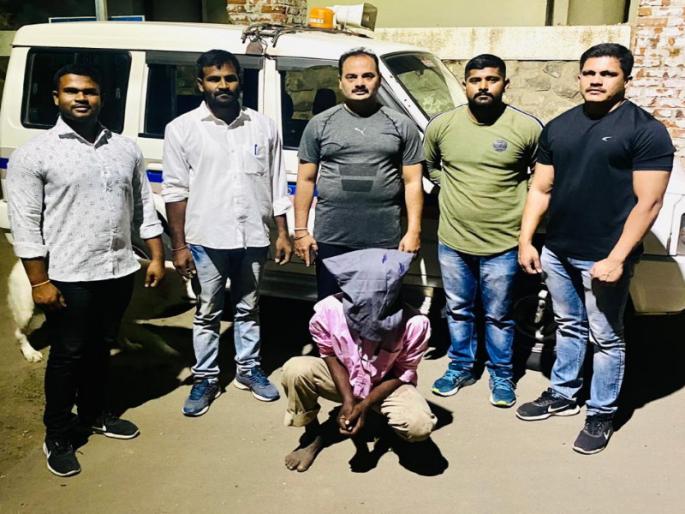 Father kills step-son in baramati accused arrested in 3 hours | Pune Crime: बापानेच केला सावत्र मुलाचा कोयत्याने वार करून खून; आरोपी ३ तासात जेरबंद Father kills step-son in baramati accused arrested in 3 hours | Pune Crime: बापानेच केला सावत्र मुलाचा कोयत्याने वार करून खून; आरोपी ३ तासात जेरबंद