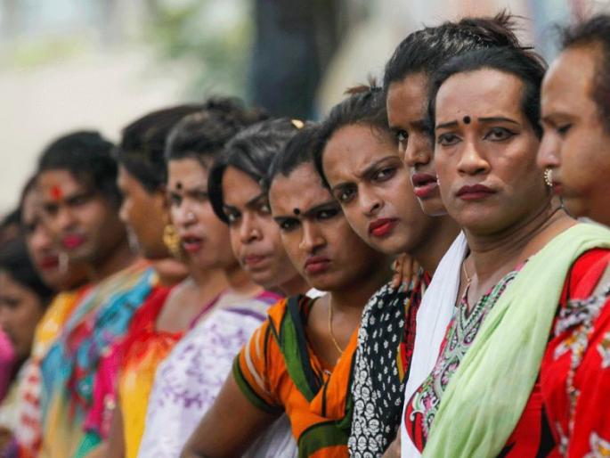 Declared aid to Transgenders, but no registration in the state | तृतीयपंथीयांना मदत जाहीर, पण राज्यात नोंदणीच नाही Declared aid to Transgenders, but no registration in the state | तृतीयपंथीयांना मदत जाहीर, पण राज्यात नोंदणीच नाही