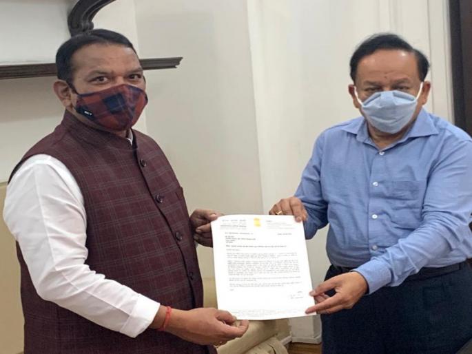 Supply of medical to state government: MP Shrirang Barne's demand to health minister | राज्याला केंद्राच्या मदतीची मोठी आवश्यकता: शिवसेना खासदाराने घेतली केंद्रीय आरोग्यमंत्र्यांची भेट Supply of medical to state government: MP Shrirang Barne's demand to health minister | राज्याला केंद्राच्या मदतीची मोठी आवश्यकता: शिवसेना खासदाराने घेतली केंद्रीय आरोग्यमंत्र्यांची भेट