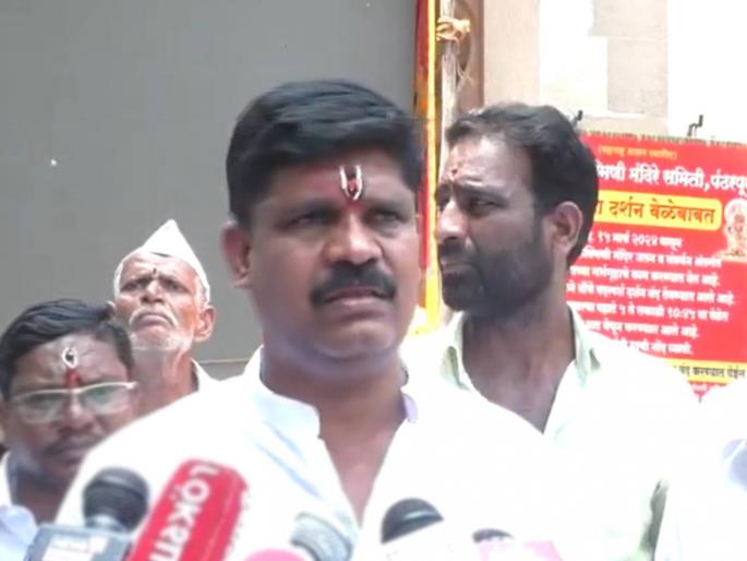 Vanchit's candidate Ramesh Baraskar has said that he will work on the issue of youth marriage | वंचितच्या उमेदवाराचं 'मिशन (शुभ)मंगल'; म्हणाले, तरुणांच्या लग्नाचा प्रश्न सोडवण्यासाठी काम करणार! Vanchit's candidate Ramesh Baraskar has said that he will work on the issue of youth marriage | वंचितच्या उमेदवाराचं 'मिशन (शुभ)मंगल'; म्हणाले, तरुणांच्या लग्नाचा प्रश्न सोडवण्यासाठी काम करणार!