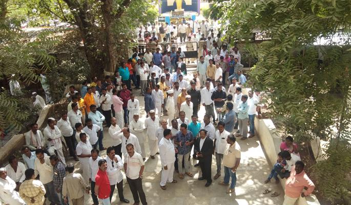 Barshi's former MLA Rajendra Raut, 10 accused in the firing case | गोळीबार प्रकरणी बार्शीचे माजी आमदार राजेंद्र राऊत यांच्यासह दहा आरोपी निर्दोष Barshi's former MLA Rajendra Raut, 10 accused in the firing case | गोळीबार प्रकरणी बार्शीचे माजी आमदार राजेंद्र राऊत यांच्यासह दहा आरोपी निर्दोष