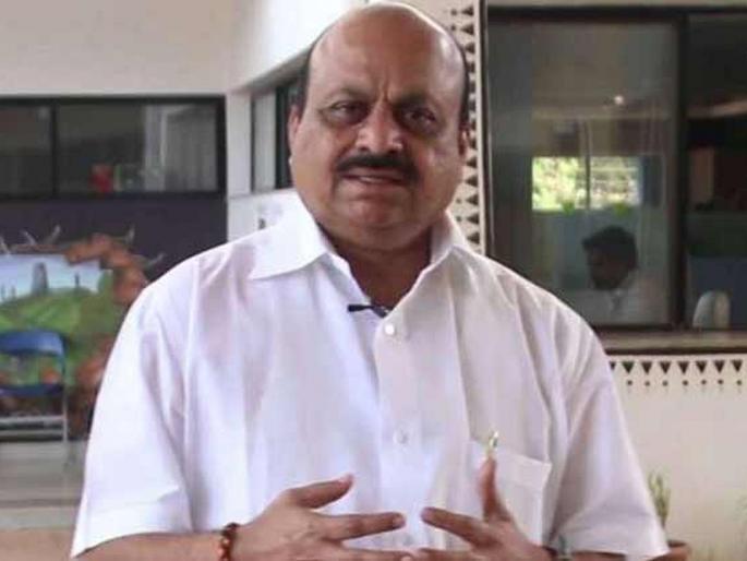 marathi speaking people in belgaum angry over Karnataka Home Minister basawraj bommai statement | कर्नाटकच्या गृहमंत्र्यांच्या 'त्या' विधानानं बेळगावातील मराठी भाषिक संतप्त marathi speaking people in belgaum angry over Karnataka Home Minister basawraj bommai statement | कर्नाटकच्या गृहमंत्र्यांच्या 'त्या' विधानानं बेळगावातील मराठी भाषिक संतप्त