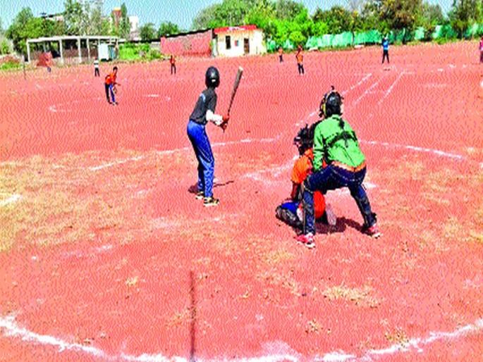 The 64th National School Baseball Tournament in Indapur | इंदापूरमध्ये ६४ व्या राष्ट्रीय शालेय बेसबॉल स्पर्धेला गालबोट The 64th National School Baseball Tournament in Indapur | इंदापूरमध्ये ६४ व्या राष्ट्रीय शालेय बेसबॉल स्पर्धेला गालबोट