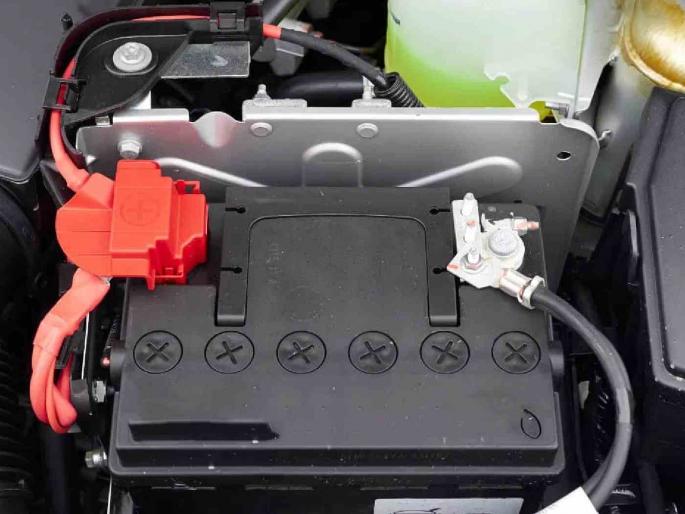 Success Story Battery charger and control panel of Subhash Patil of Jalgaon district reached other country | जय महाराष्ट्र! मराठी अभियंत्याचं स्वप्न साकार; जळगावातील बॅटरी चार्जर, कंट्रोल पॅनल सातासमुद्रापार Success Story Battery charger and control panel of Subhash Patil of Jalgaon district reached other country | जय महाराष्ट्र! मराठी अभियंत्याचं स्वप्न साकार; जळगावातील बॅटरी चार्जर, कंट्रोल पॅनल सातासमुद्रापार