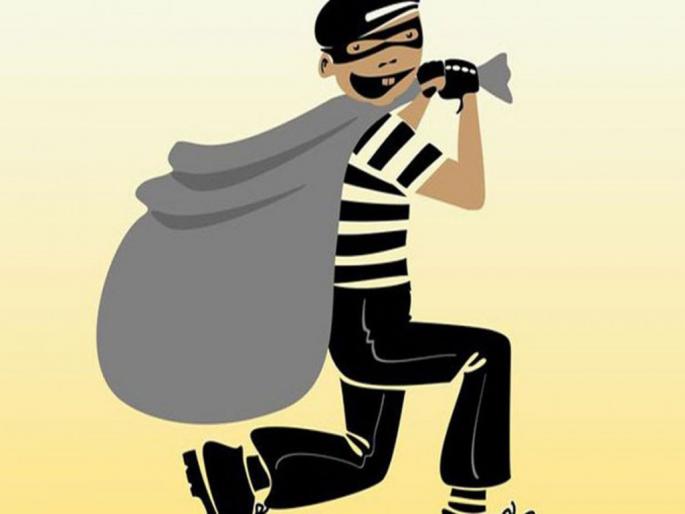 Batteries stolen from post office by thieves; LCB shackled the three |  डाकघरातून चोरट्यांनी पळवल्या बॅटऱ्या; एलसीबीने तिघांना ठोकल्या बेड्या