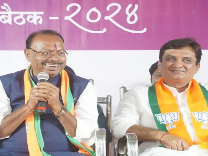 Sharad Pawar, Uddhav Thackeray have to find a party; Criticism of Chandrasekhar Bawankule | पवार, ठाकरे यांना पक्ष शोधावा लागतोय; चंद्रशेखर बावनकुळे यांची टीका Sharad Pawar, Uddhav Thackeray have to find a party; Criticism of Chandrasekhar Bawankule | पवार, ठाकरे यांना पक्ष शोधावा लागतोय; चंद्रशेखर बावनकुळे यांची टीका