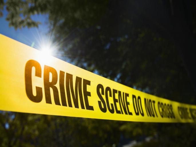 Elderly couple murders wife over petty dispute Husband also stabbed himself incident in Bavdhan | वृद्ध दाम्पत्याच्या किरकोळ वादातून पत्नीचा खून; पतीने स्वत:वरही केले वार, बावधनमधील घटना Elderly couple murders wife over petty dispute Husband also stabbed himself incident in Bavdhan | वृद्ध दाम्पत्याच्या किरकोळ वादातून पत्नीचा खून; पतीने स्वत:वरही केले वार, बावधनमधील घटना