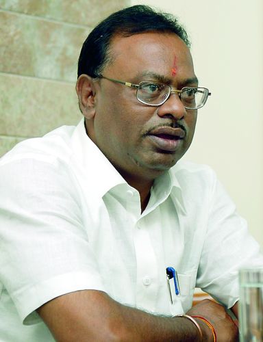 Meet the Chief Minister of Madhya Pradesh for water: Guardian Minister Bawankule | पाण्यासाठी मध्य प्रदेशच्या मुख्यमंत्र्यांना भेटणार :पालकमंत्री बावनकुळे Meet the Chief Minister of Madhya Pradesh for water: Guardian Minister Bawankule | पाण्यासाठी मध्य प्रदेशच्या मुख्यमंत्र्यांना भेटणार :पालकमंत्री बावनकुळे