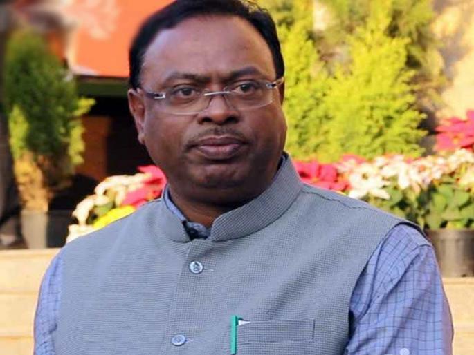 Maharashtra Election 2019 bjp denied candidature to chandrashekhar bawankule | Maharashtra Election 2019: ऊर्जामंत्री बावनकुळेंचं तिकीट कापलं; उमेदवारीची माळ 'होम मिनिस्टर'च्या गळ्यात! Maharashtra Election 2019 bjp denied candidature to chandrashekhar bawankule | Maharashtra Election 2019: ऊर्जामंत्री बावनकुळेंचं तिकीट कापलं; उमेदवारीची माळ 'होम मिनिस्टर'च्या गळ्यात!