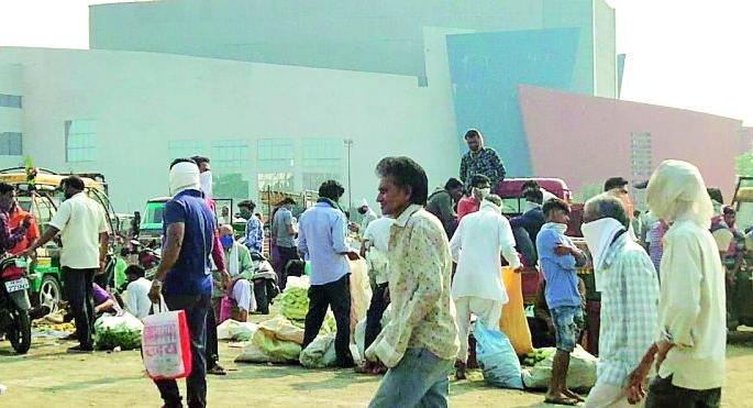 If the crowd does not avoid, the market of Rashimbagh closes! | गर्दी टाळली नाही तर रेशीमबागचा बाजार बंद! If the crowd does not avoid, the market of Rashimbagh closes! | गर्दी टाळली नाही तर रेशीमबागचा बाजार बंद!