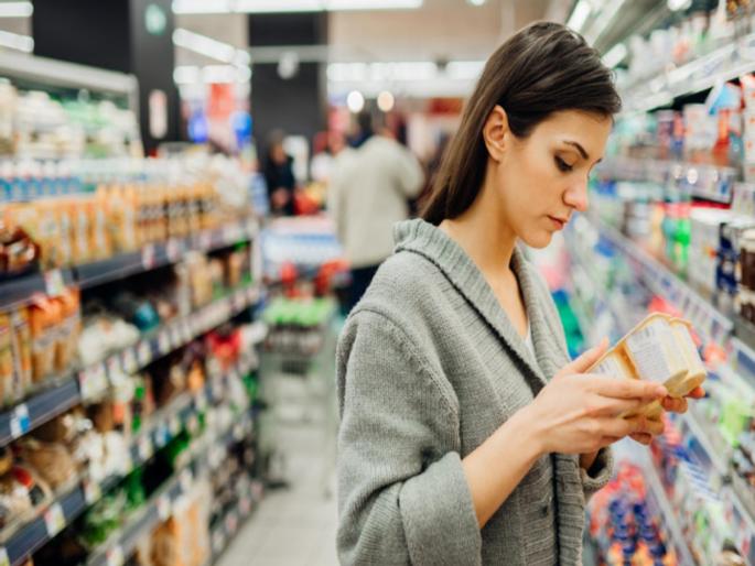 in mumbai see the best before date on product it is necessary to check the production date on the packet of food items | उपवास करताय; 'बेस्ट बिफोर' पाहिले का? अन्न पदार्थांच्या पाकिटावरील उत्पादन तारीख पाहणे गरजेचे in mumbai see the best before date on product it is necessary to check the production date on the packet of food items | उपवास करताय; 'बेस्ट बिफोर' पाहिले का? अन्न पदार्थांच्या पाकिटावरील उत्पादन तारीख पाहणे गरजेचे