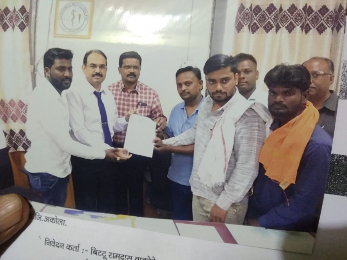 Demand to solve problem of scarcity of medicines in GMC | सर्वोपचार रुग्णालयातील औषधांचा तुटवडा दूर करण्याची प्रहारची मागणी Demand to solve problem of scarcity of medicines in GMC | सर्वोपचार रुग्णालयातील औषधांचा तुटवडा दूर करण्याची प्रहारची मागणी