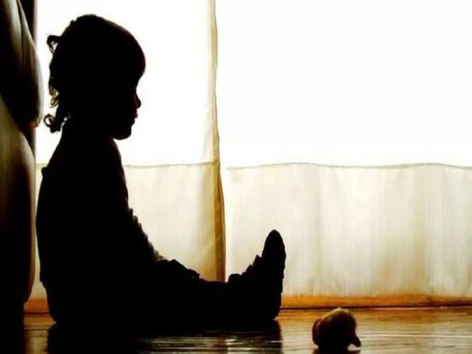 Shocking! A four-year-old girl was molested on the pretext of chocolate | धक्कादायक! चार वर्षांच्या मुलीवर चॉकलेटच्या बहाण्याने अत्याचार Shocking! A four-year-old girl was molested on the pretext of chocolate | धक्कादायक! चार वर्षांच्या मुलीवर चॉकलेटच्या बहाण्याने अत्याचार